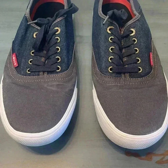 LEVI’S Men’s Shoes - Picture 2 of 8